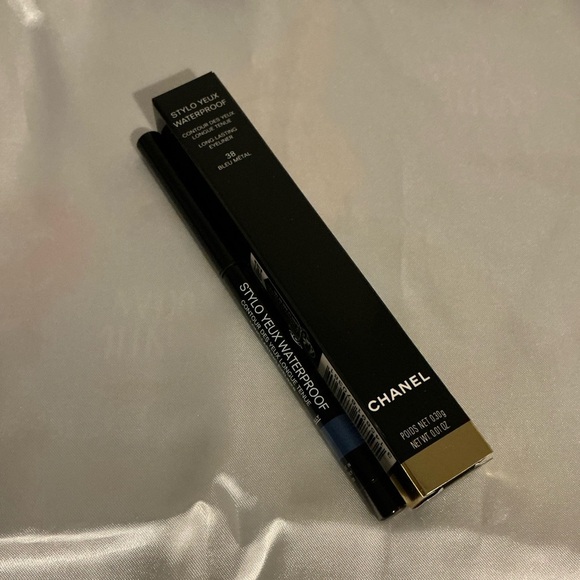 CHANEL STYLO YEUX WATERPROOF LONG LASTING EYELINER 38 Blue Metal  0.01 OZ - Picture 3 of 5